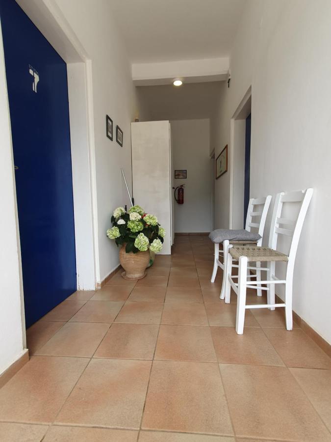 Babis & Popi Rooms And Studios Frangocastelo Exterior photo
