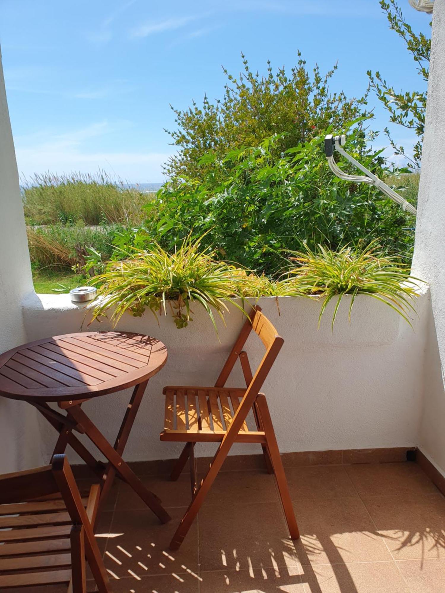 Babis & Popi Rooms And Studios Frangocastelo Exterior photo